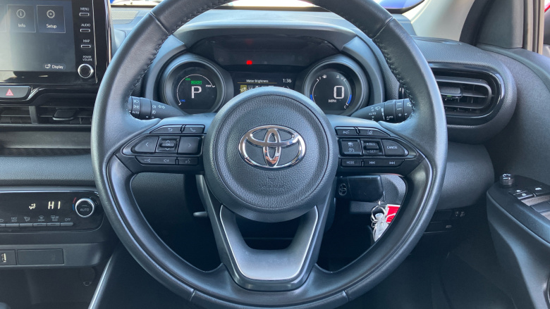 Toyota Yaris 1.5 Hybrid Design 5dr CVT Hybrid Hatchback